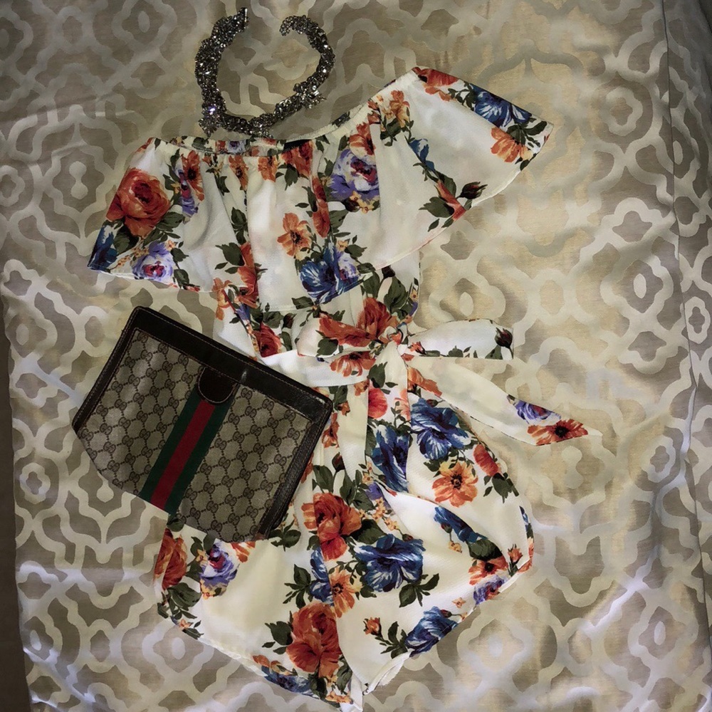 You Monday romper sz S 💐